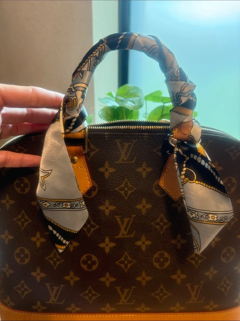 Louis Vuitton Monogram Alma Satchel in Brown and Tan - Picture 2 of 8